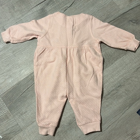 Welcome Baby Sleeper Outfit with buttons and snaps size 9 months - Picture 2 of 3